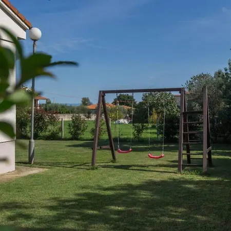 Charming With Pool Near Medulin *